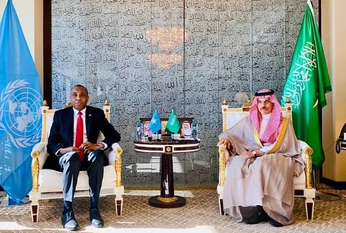 وزير-الخارجية-يستعرض-سبل-تعزيز-العلاقات-الثنائية-مع-رئيس-وزراء-الصومال