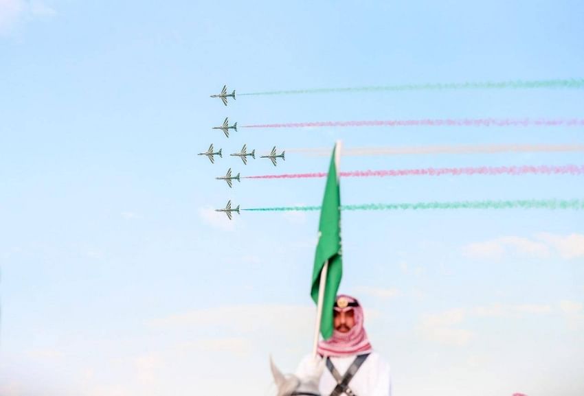 سكان-الرياض-يستمتعون-باستعراضات-جوية-وعسكرية-احتفاء-باليوم-الوطني